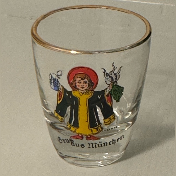 Meet your Posher, Vanessa - Picture 9 of 17